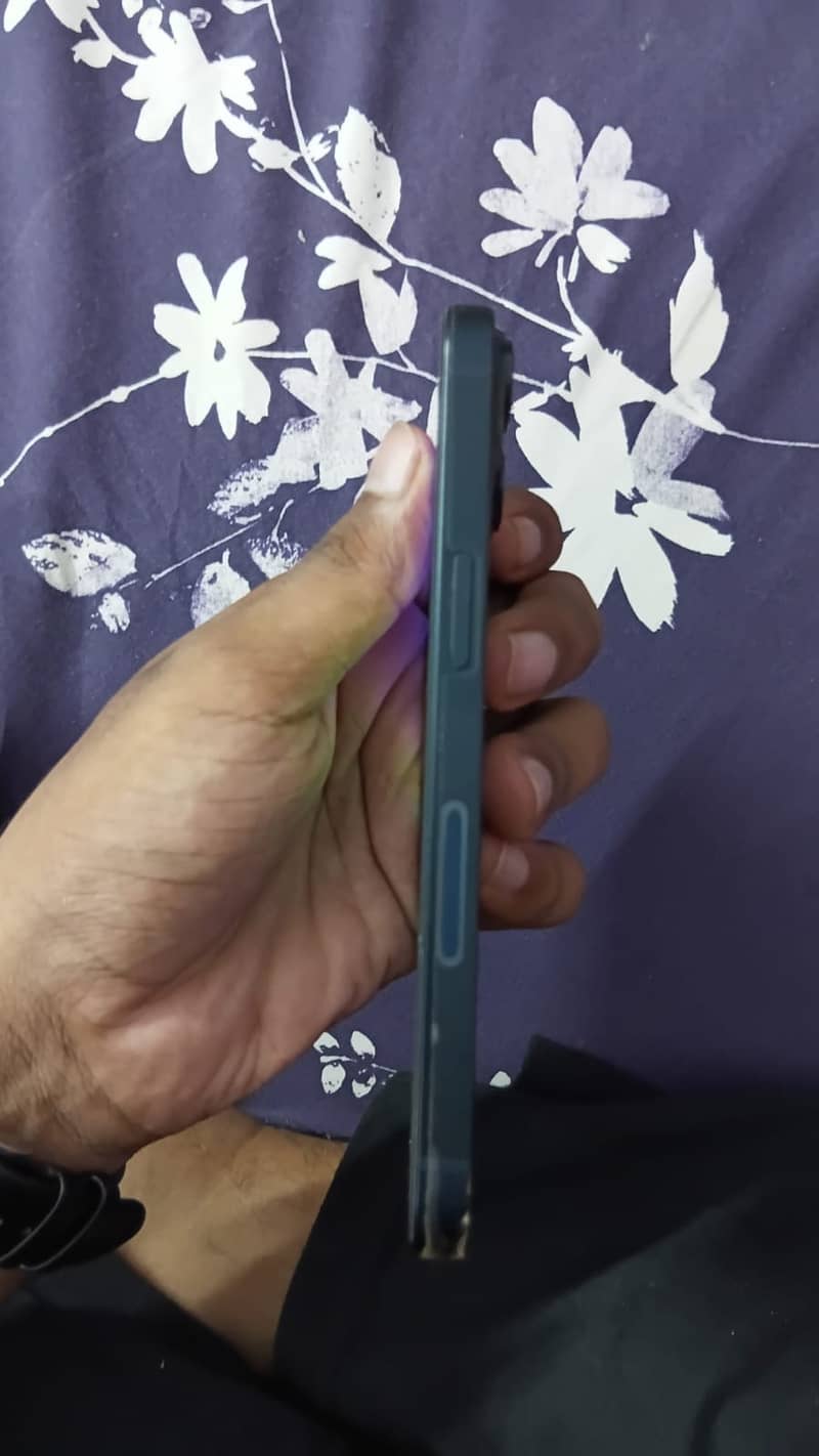 Apple iPhone 14 1
