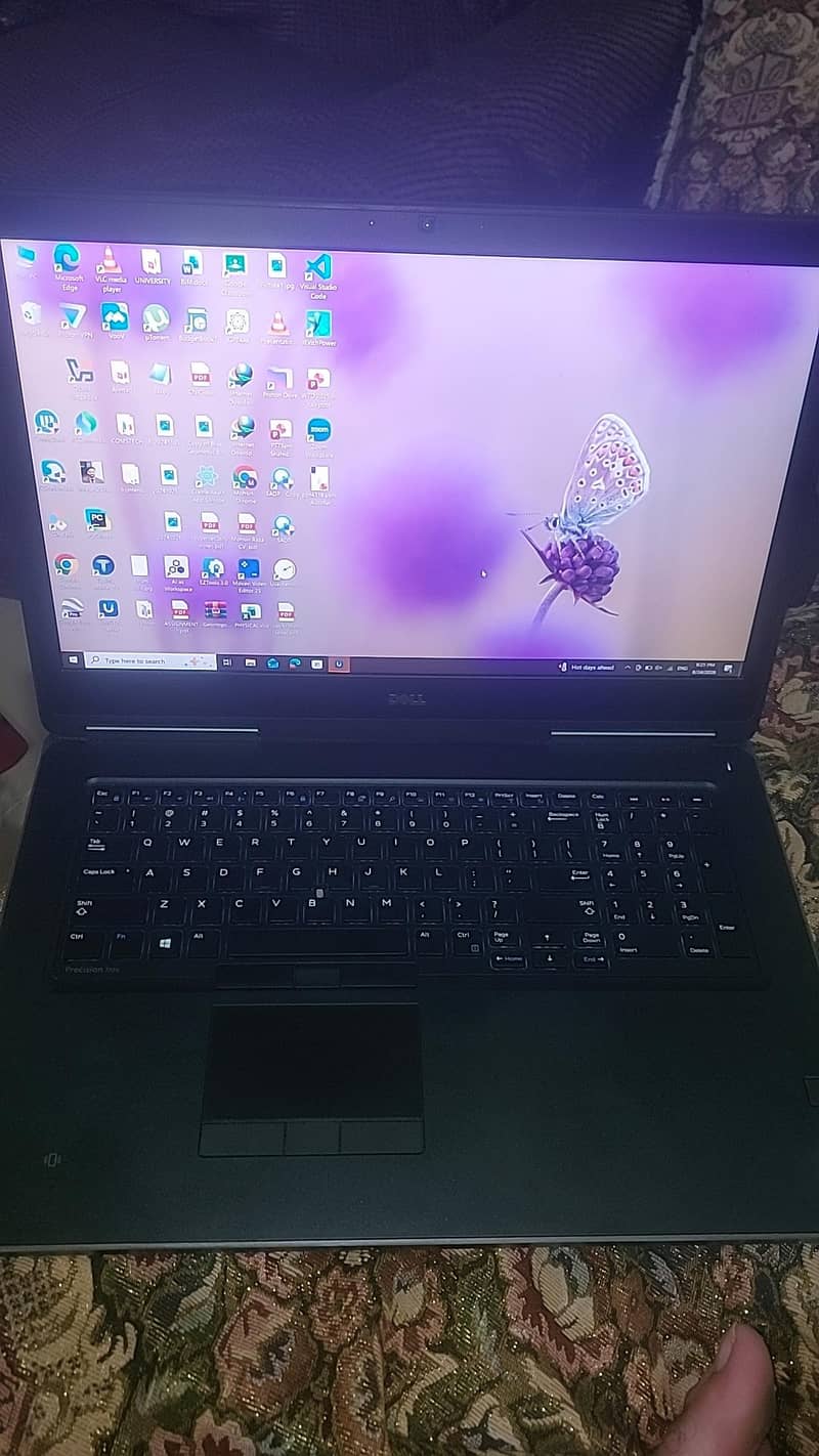 Dell Precision E3- 7720 V5 1