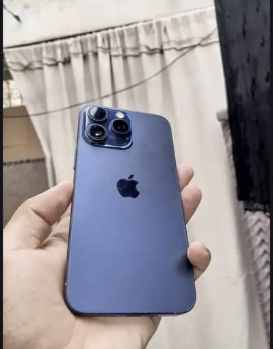 Apple iPhone 15 Pro Max /