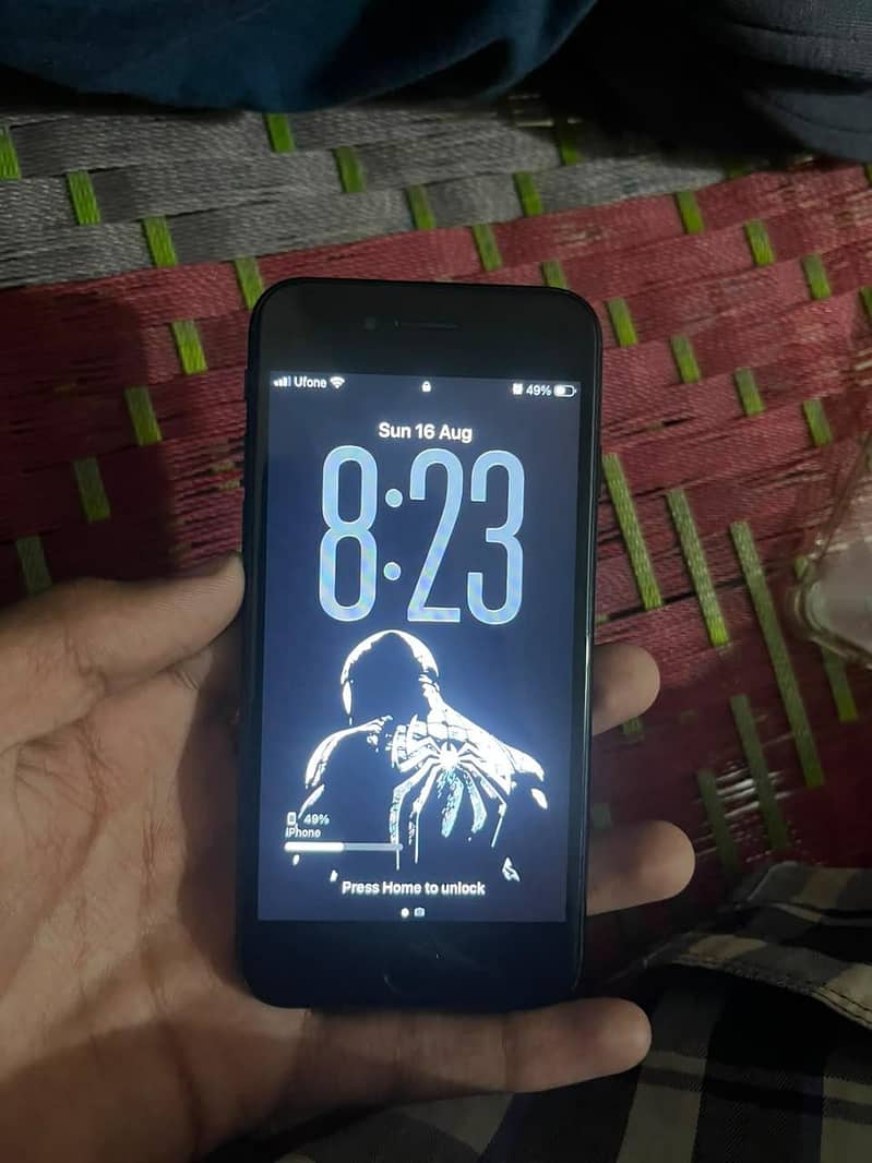 Apple iPhone SE 4