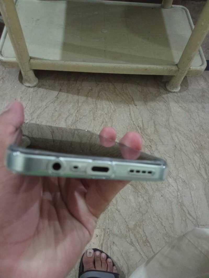 Realme Note 60x 4