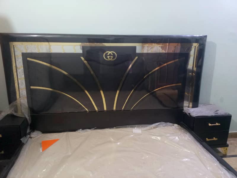 bed set+sofa set+dressing+Almari 7