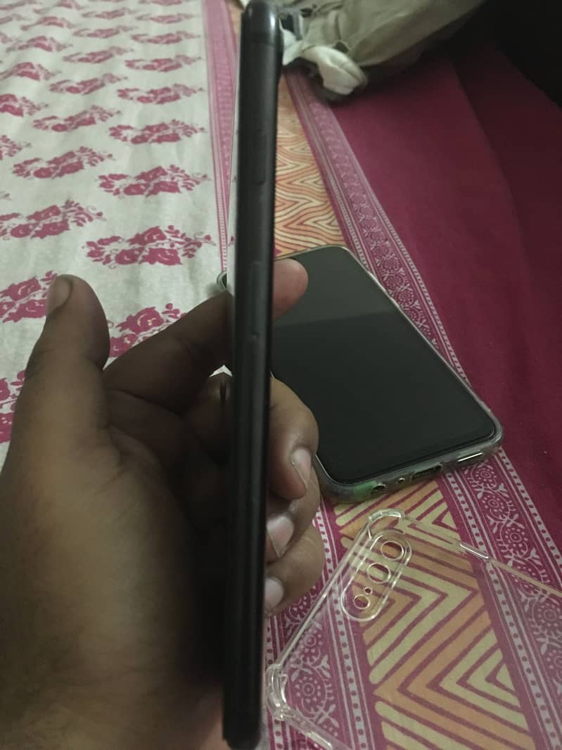 Apple iPhone 7 Plus 1