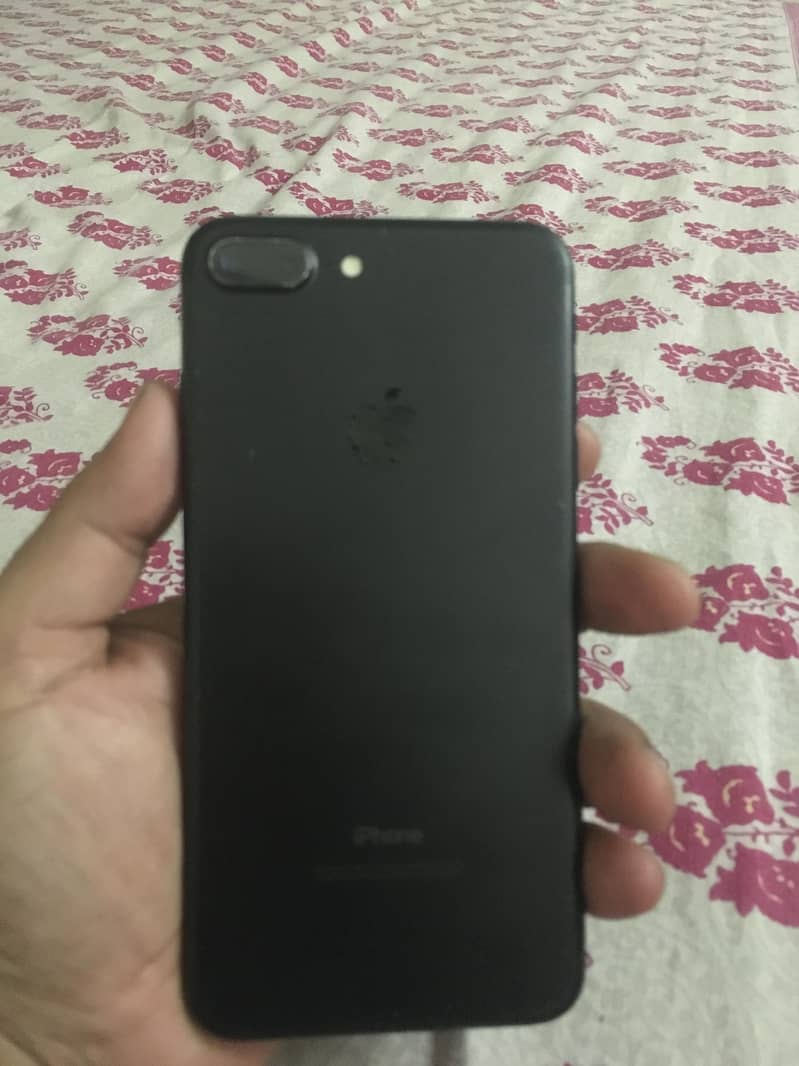 Apple iPhone 7 Plus 2