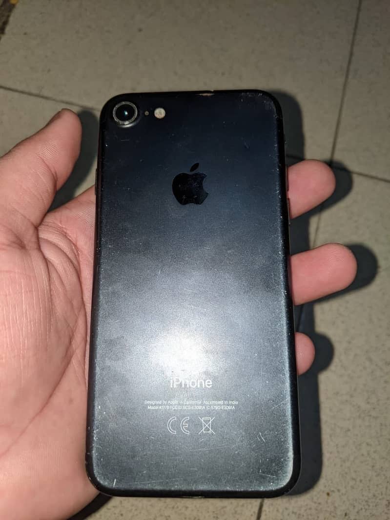 Apple iPhone 7 4