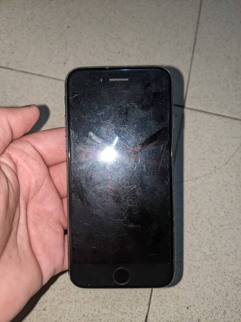 Apple iPhone 7 6