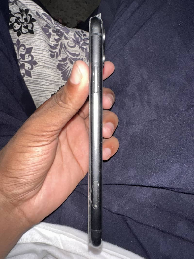 Apple iPhone 11 2