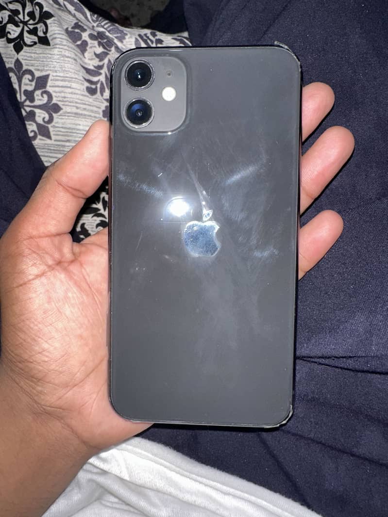 Apple iPhone 11 3