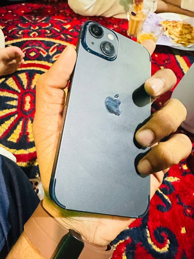 Apple iPhone 13 3