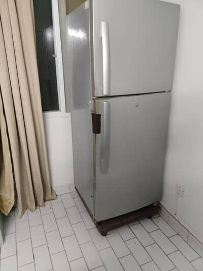 Samsung Full Size Fridge DeFrost In Good Condition