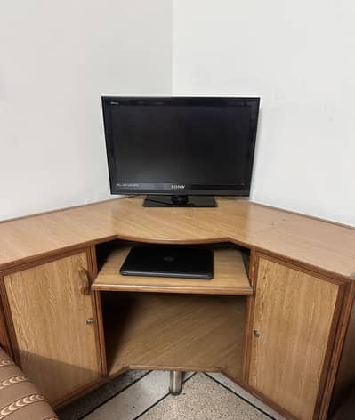 Wooden Corner Cabinet – TV & Computer Setup