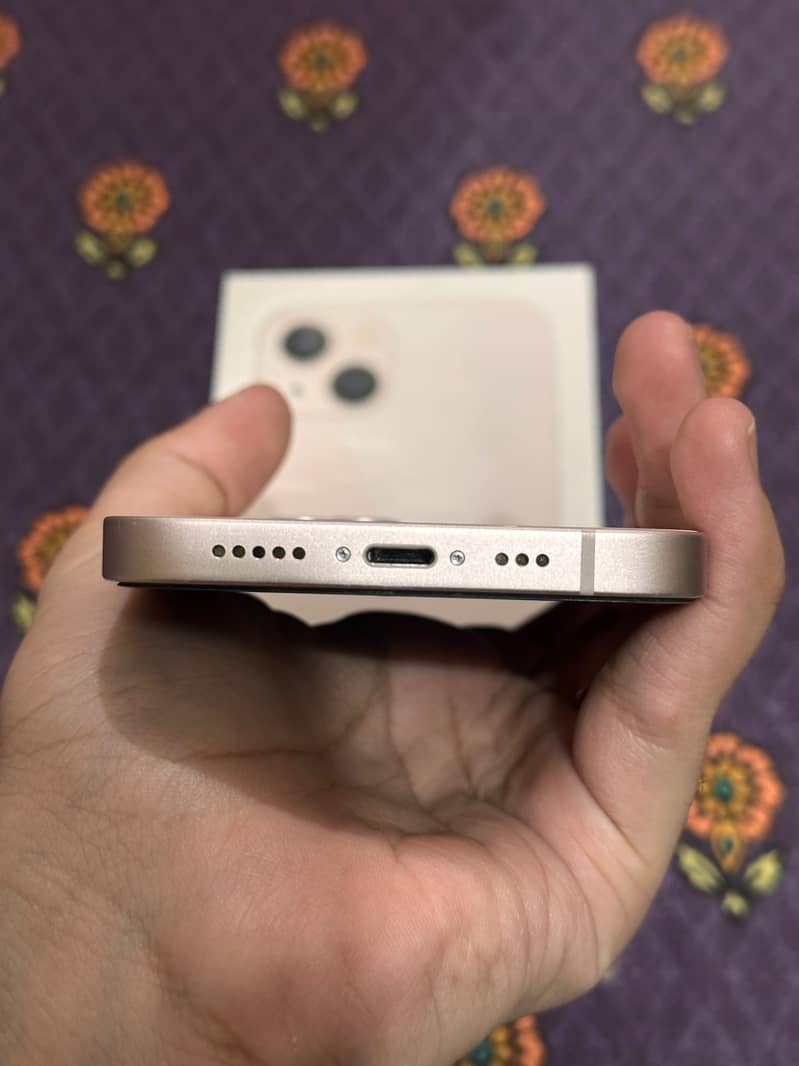 Apple iPhone 13 3