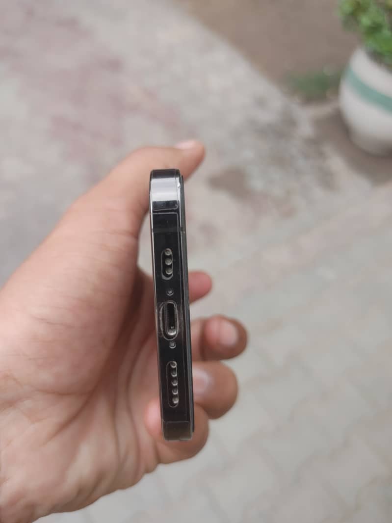 iPhone 13 Pro JV 2