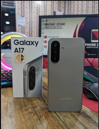 Samsung Mobile A17  Box open condition 10 by 10