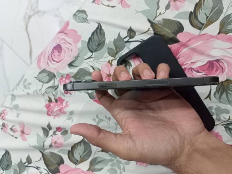 Apple iPhone 12 Pro Max 5