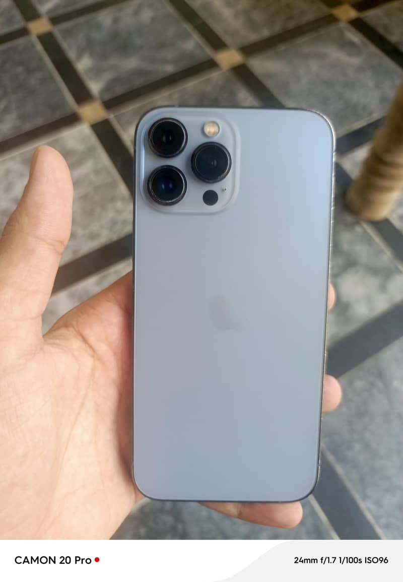 iPhone 13 pro max 0