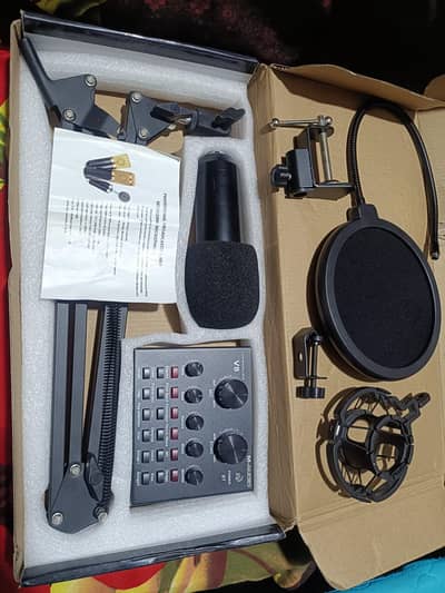Professional Condenser Microphone - With Original Brand V8 LSC