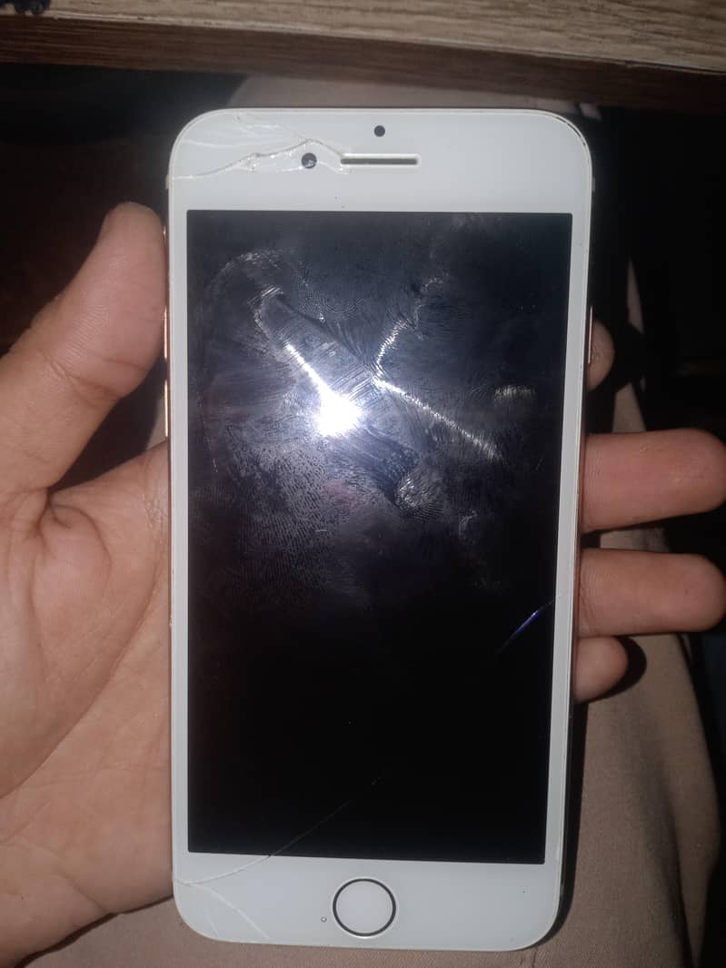 Apple iPhone 8 1