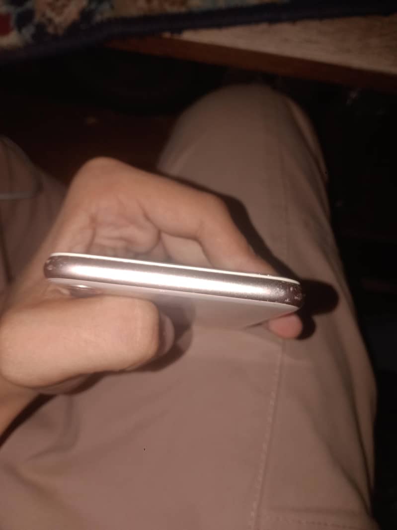 Apple iPhone 8 2