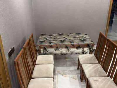 Dinning table with 6 chairs