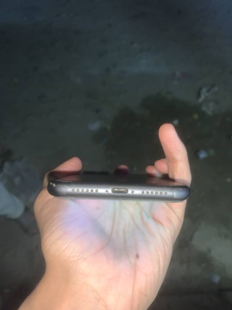 Apple iPhone 11 1
