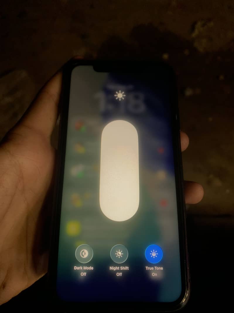 Apple iPhone 11 4