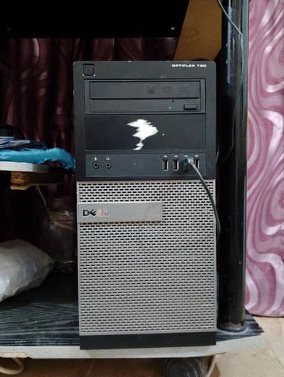 Running Computer System For sale Urgent with Table