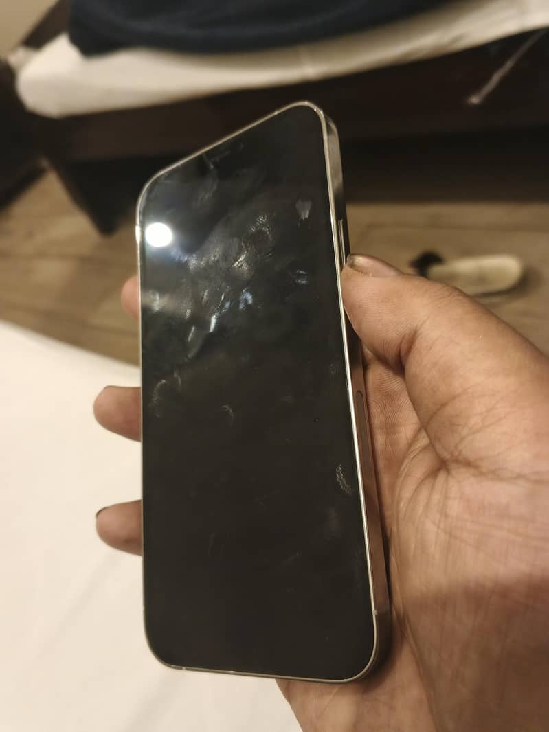 Apple iPhone 12 Pro 1