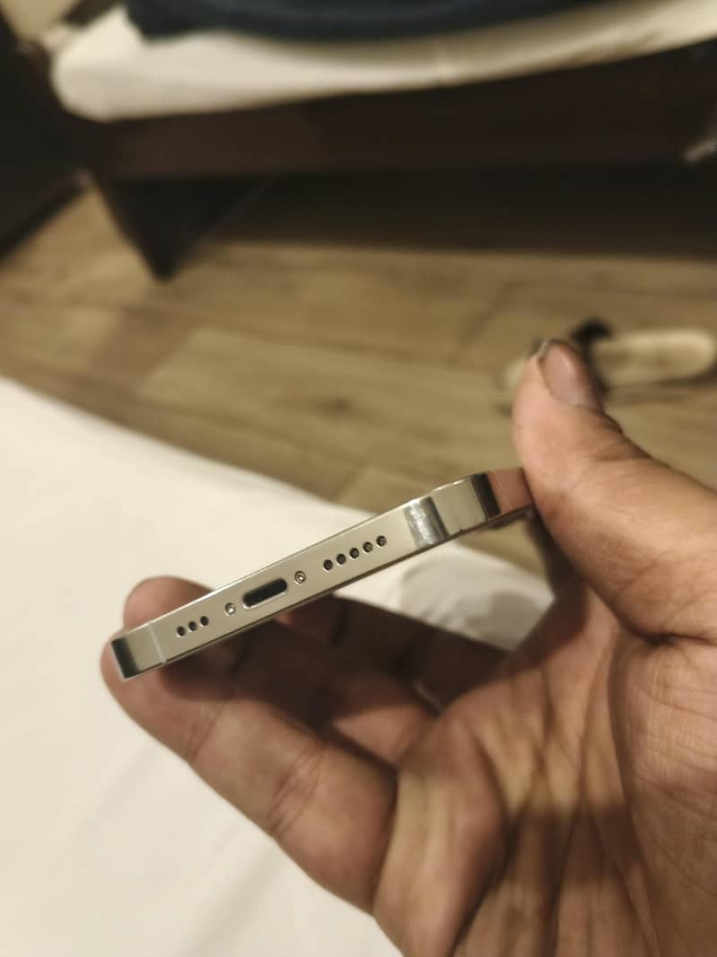 Apple iPhone 12 Pro 2