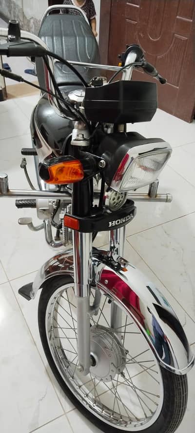 Honda CD70 2024 Black