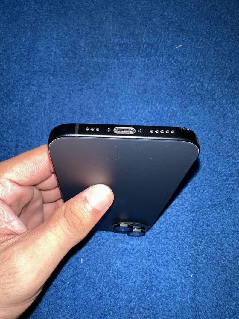 Apple iPhone 15 5