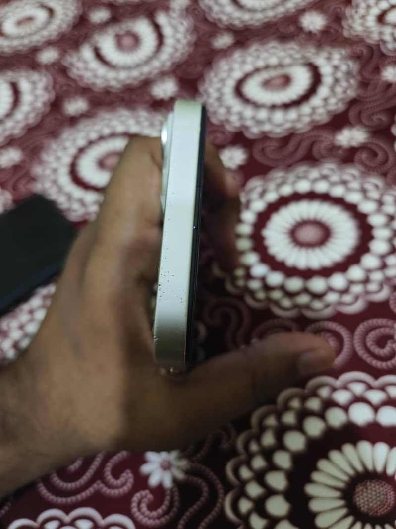 Apple iPhone 14 plus FU 3