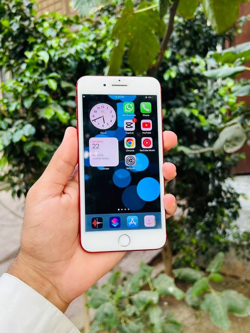 Apple iPhone 7 Plus 1