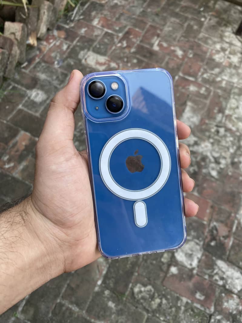 Apple iPhone 13 0
