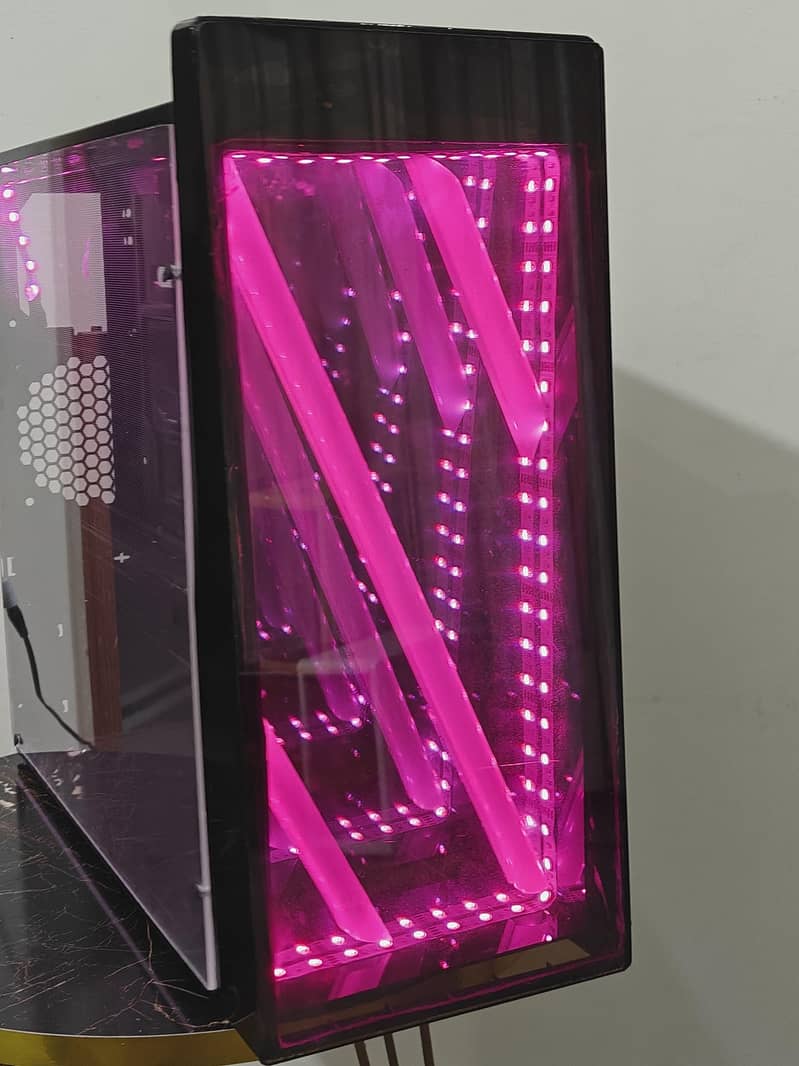 gaming PC case 8