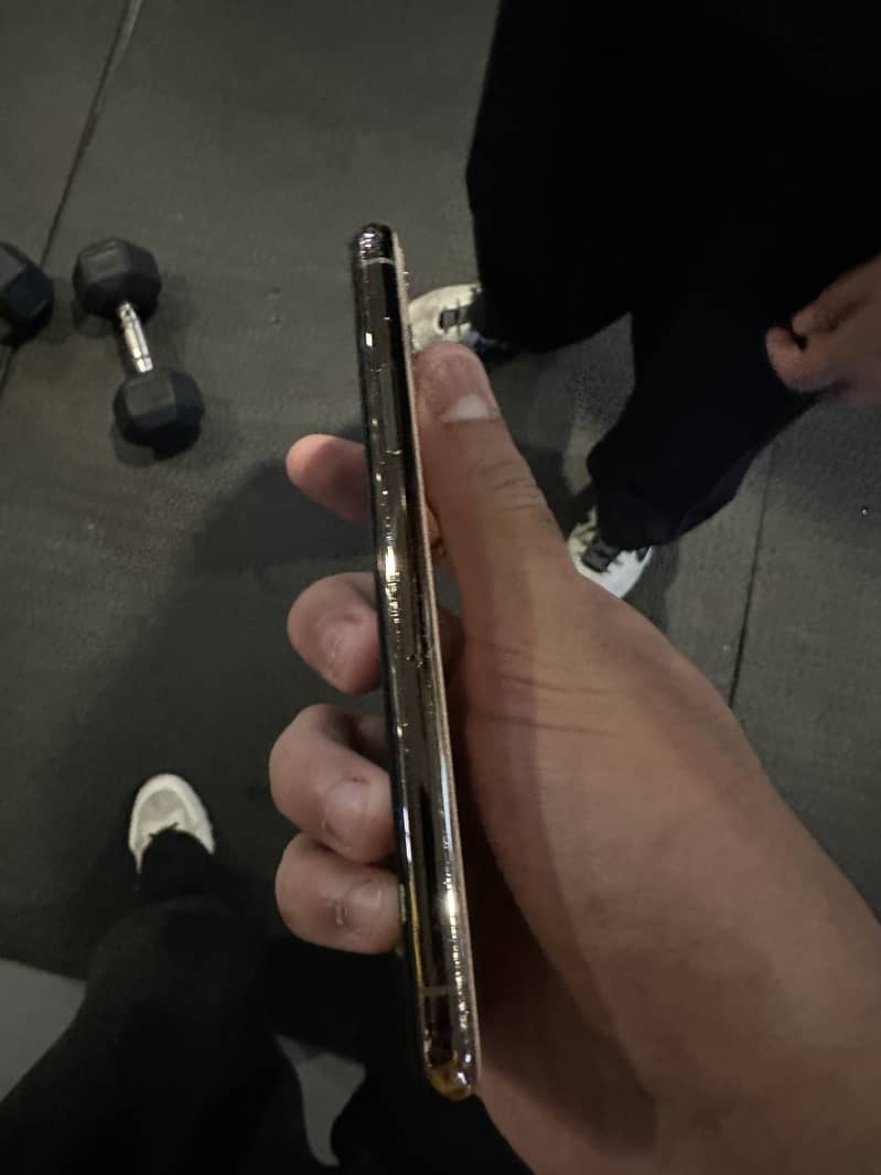 IPhone 11 Pro 3