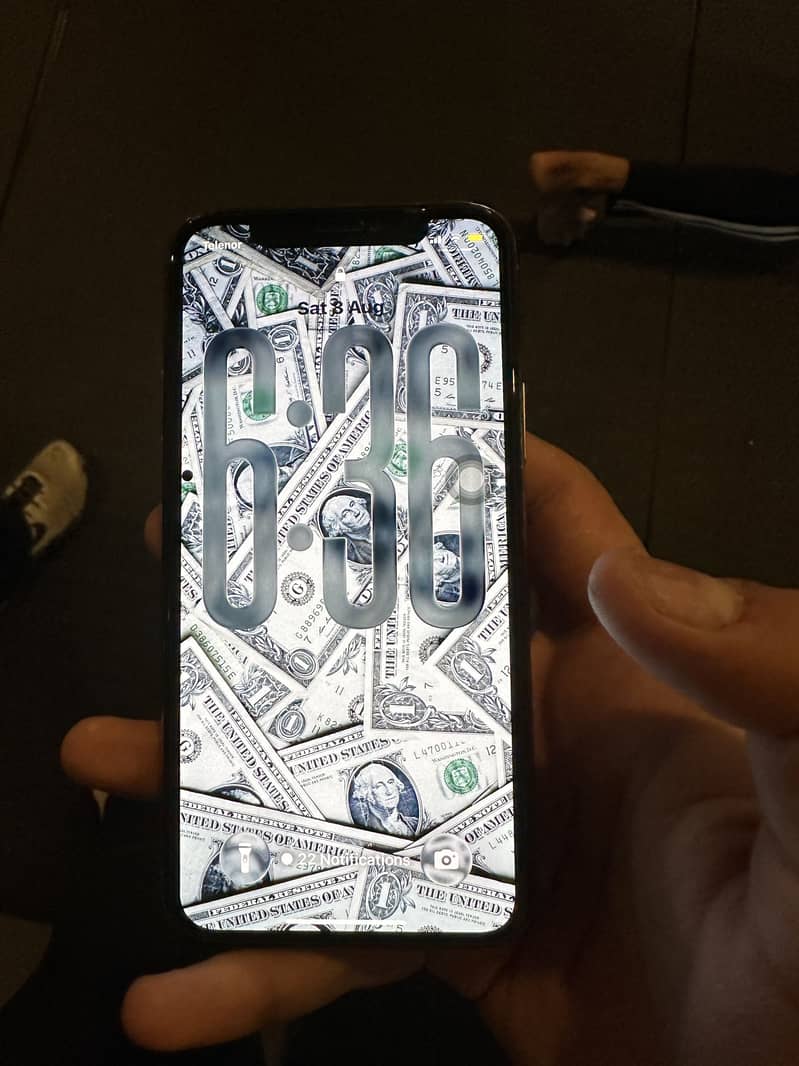 IPhone 11 Pro 4