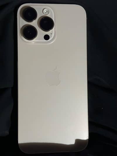 Apple iPhone 16 Pro Max