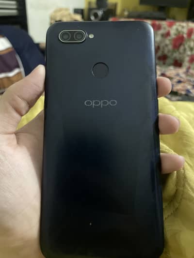 OPPO A12