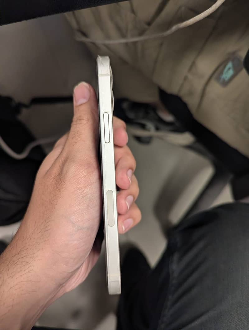Apple iPhone 12 1