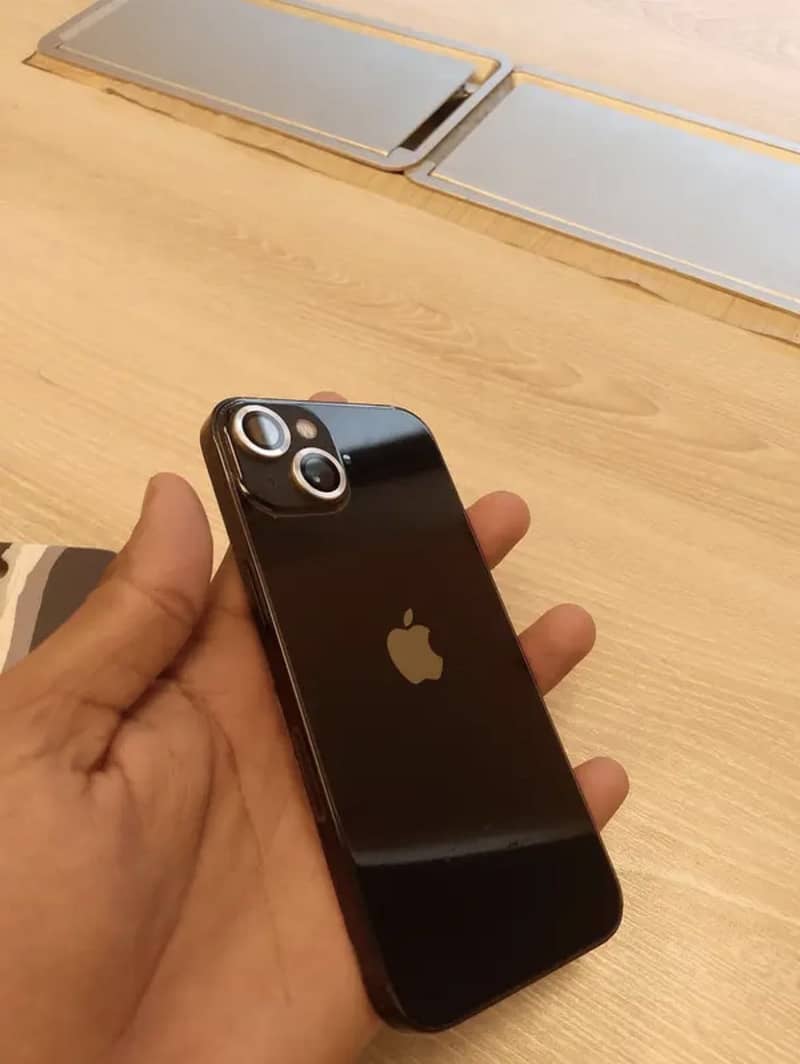 iPhone 13 2