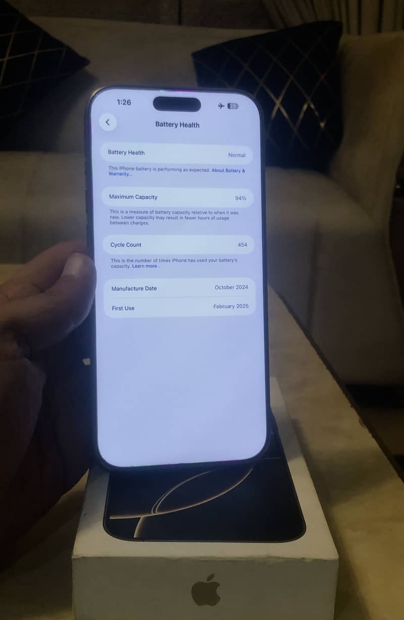 Apple iPhone 16 Pro Max 2