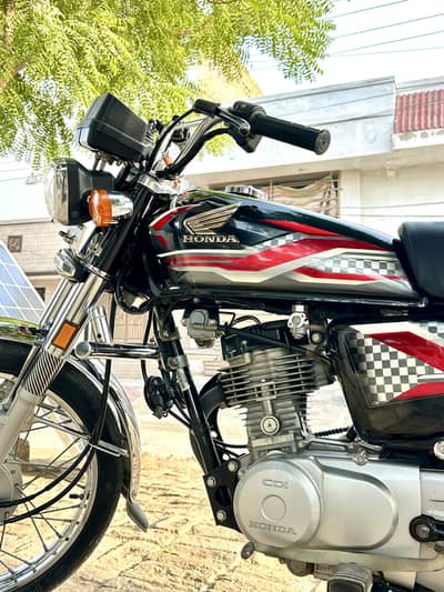 Honda CG 125 2024 Model – Black | Punjab Registered