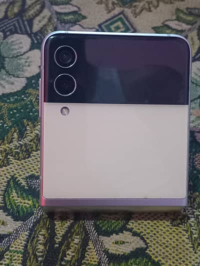 Samsung Mobile Z Flip 3