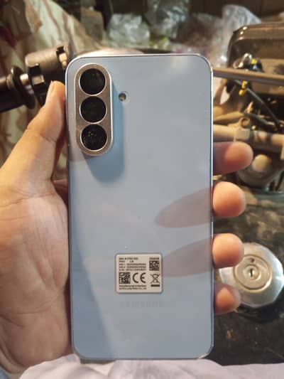 Samsung A17 8-256