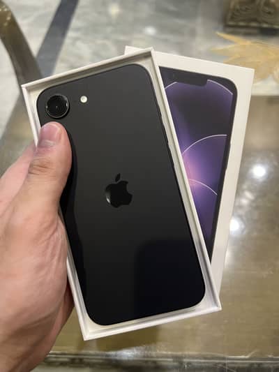 Apple iPhone 17e