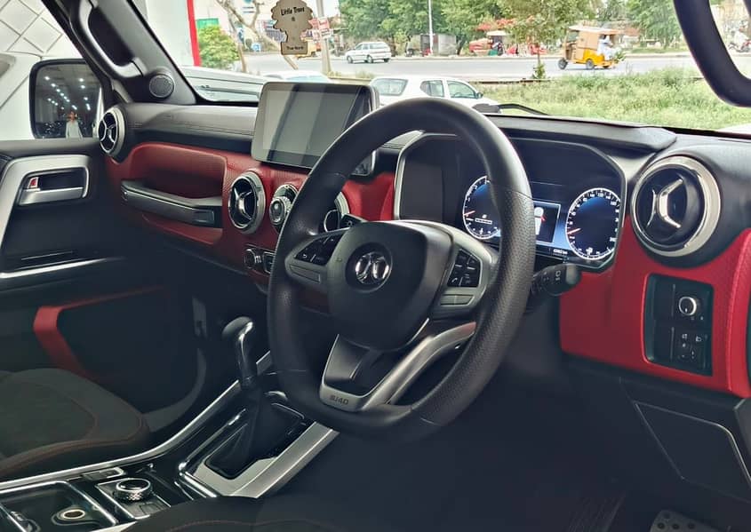 BAIC BJ40 Plus 2022 3