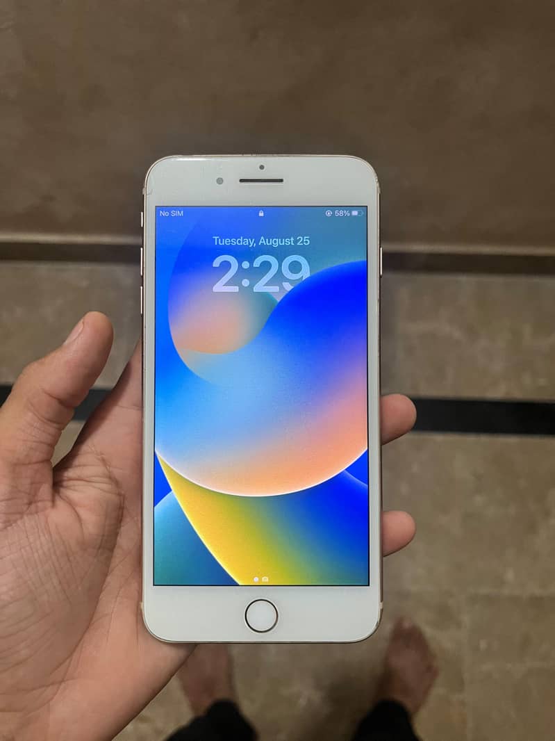 Apple iPhone 8 Plus 2
