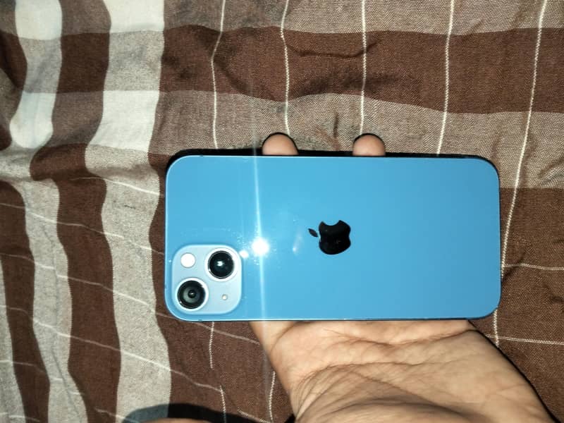 Apple iPhone 13 1