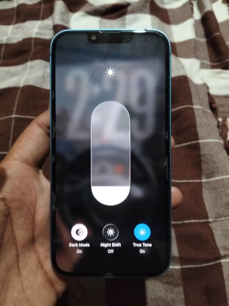 Apple iPhone 13 7